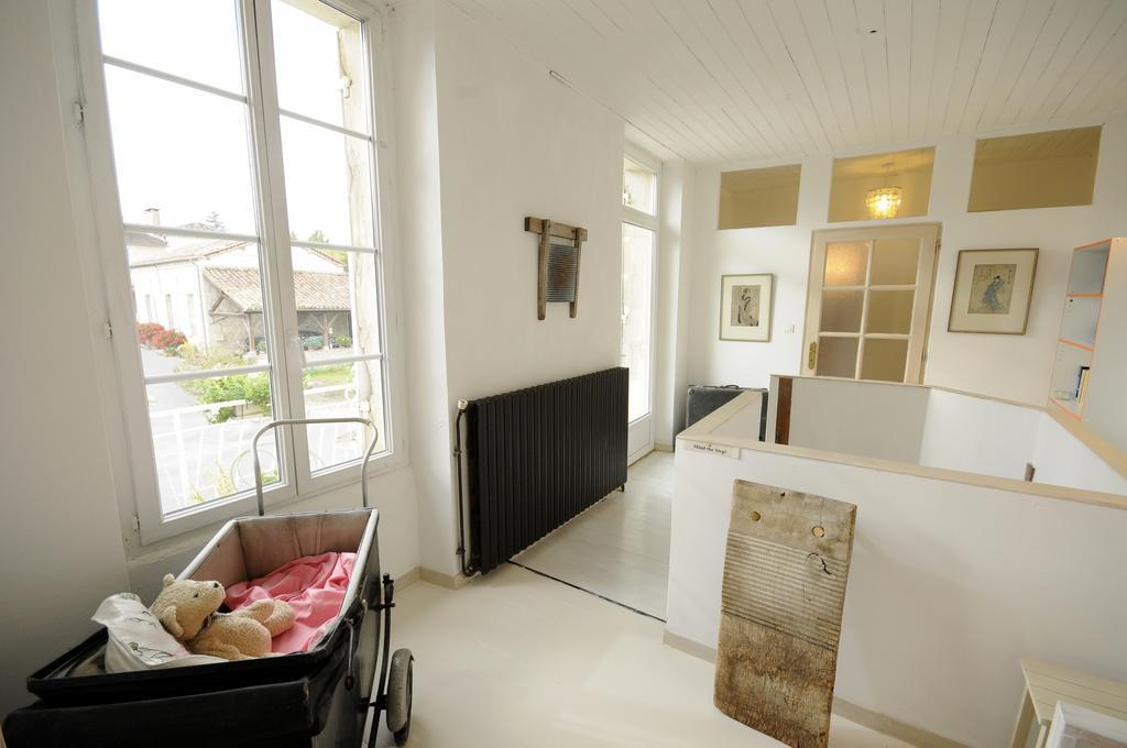 Chez Madeleine Bed and Breakfast Saint-Colomb-de-Lauzun Exteriör bild